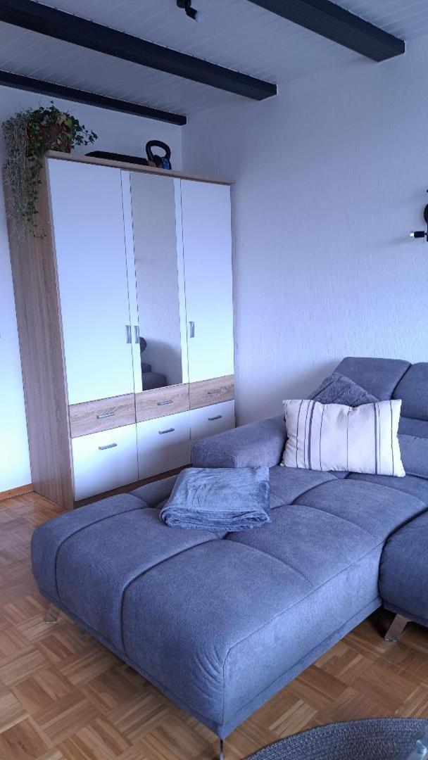 לאנגלסהיים 1-Zimmer-Appartement Schoene Aussicht מראה חיצוני תמונה